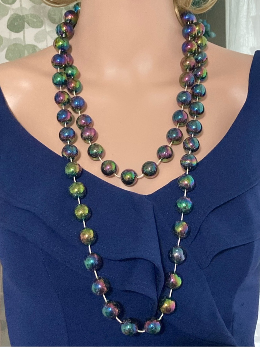 🌸 Mardi Gras Iridescent Multi-Color Beaded Necklace
